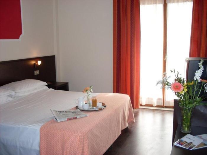 Hotel Isola Di Lauria Lauria Inferiore Værelse billede